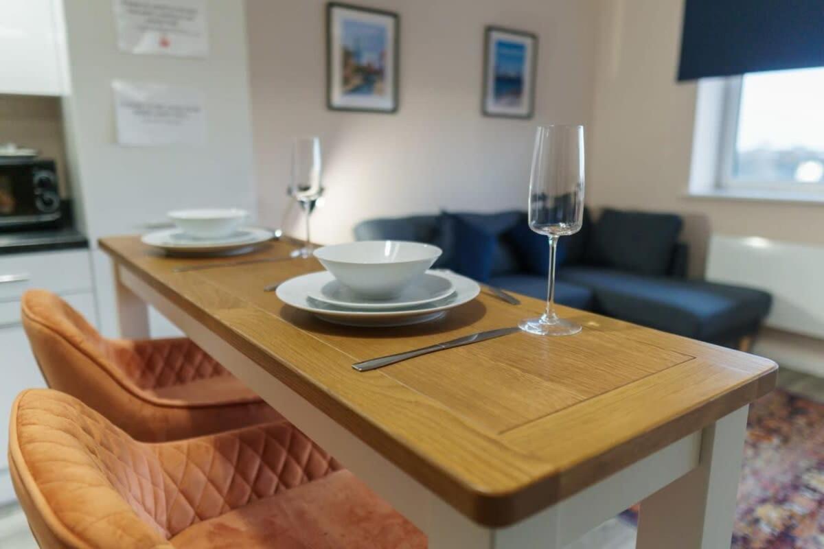 Modern 1 Bedroom Apartment In Manchester Extérieur photo