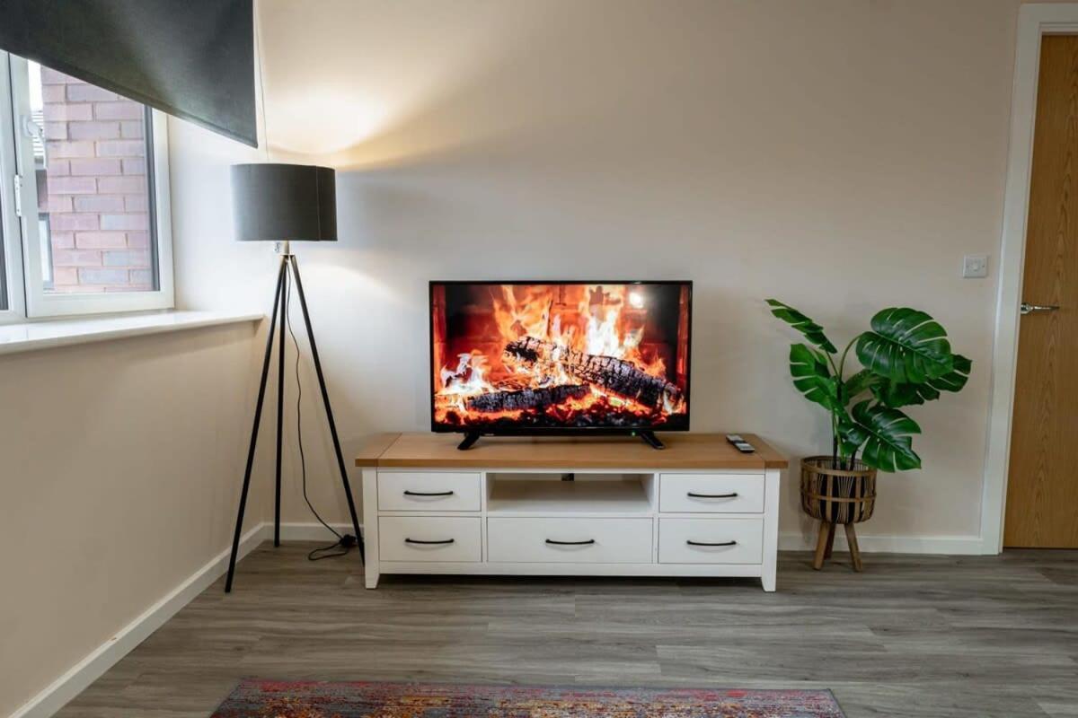 Modern 1 Bedroom Apartment In Manchester Extérieur photo