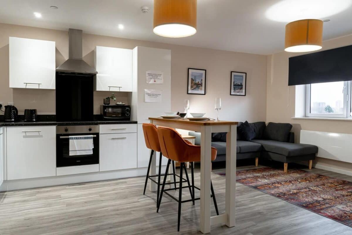 Modern 1 Bedroom Apartment In Manchester Extérieur photo
